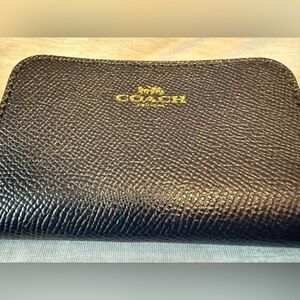 Coach Textured Leather Accessory Coin Card Zippered Wallet